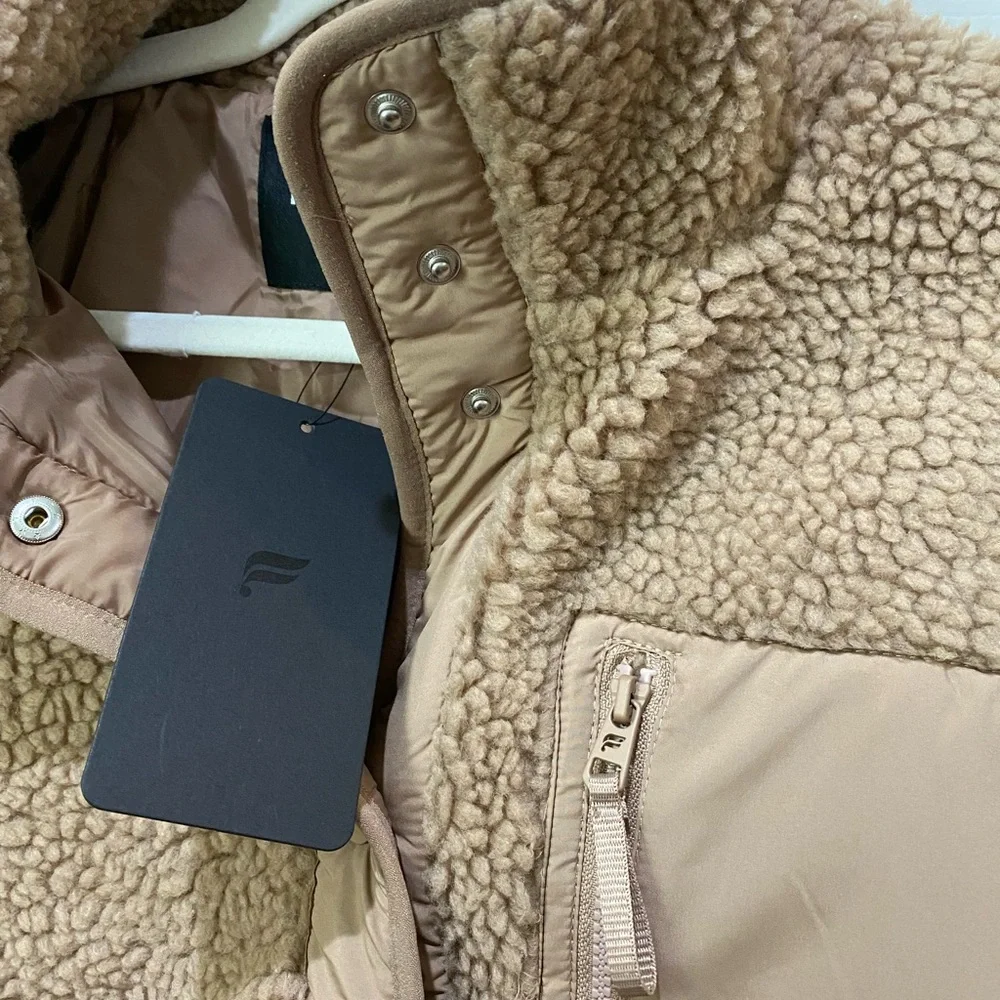 NWT Fabletics Tan Sherpa Jacket - Picture 6 of 7